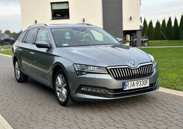 Skoda Superb cena 90900 przebieg: 176000, rok produkcji 2020 z Korfantów małe 121